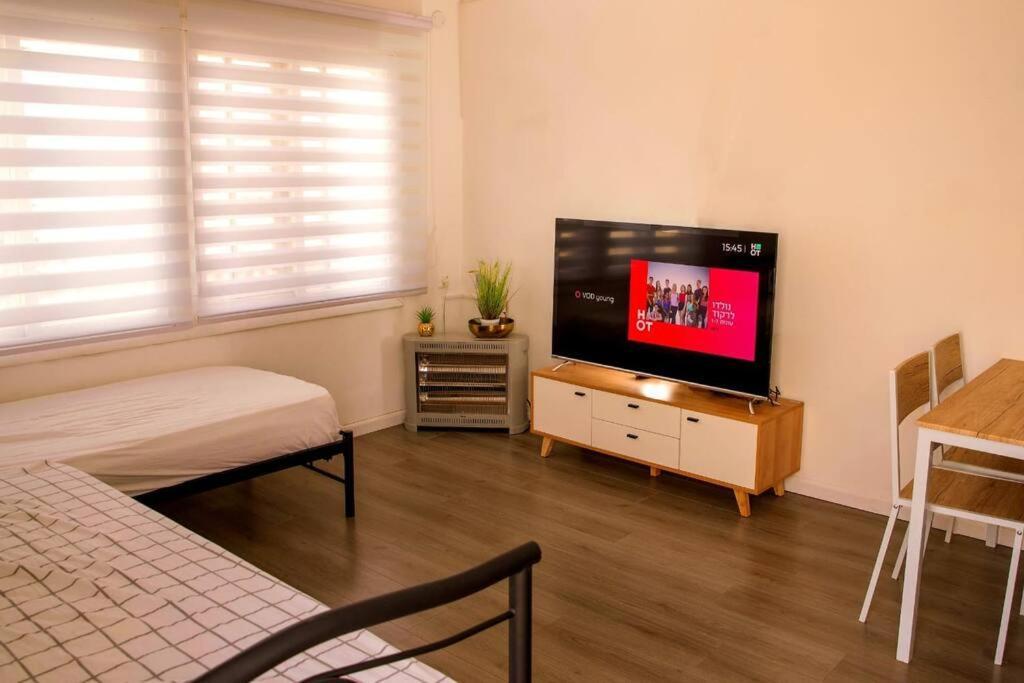 שמילה אירוח 2 Villa Arad Buitenkant foto